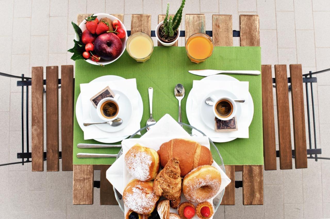Hotel Aria Di Mare - Bed & Brunch In Centro A 里乔内 外观 照片