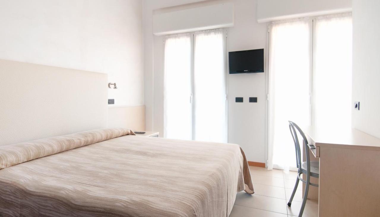 Hotel Aria Di Mare - Bed & Brunch In Centro A 里乔内 外观 照片